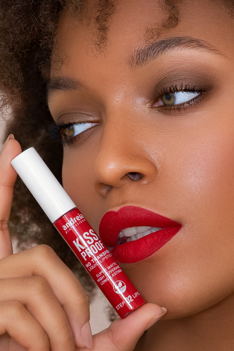 model-Kissproof - Liquid Lipstick 02 Seductive Red